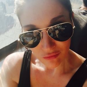 Meet your Posher, Paula